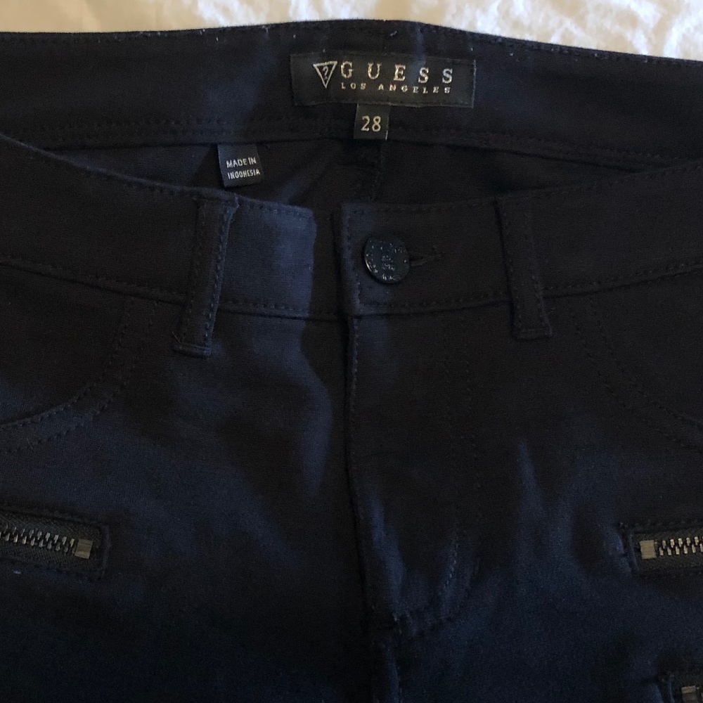 Guess, like-new, black stretch pants jeans zipper detail size 28